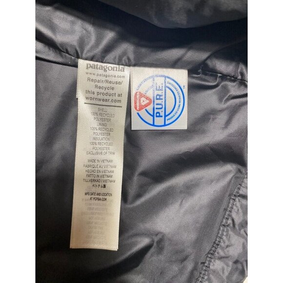 NWT Patagonia Men’s Nano Puff Vest Black Embroidered Quest Nutrition Logo Size M - Picture 12 of 16
